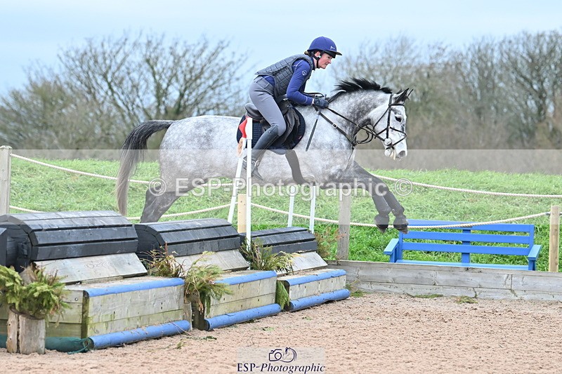 231217A-102242-00106 - 70cm