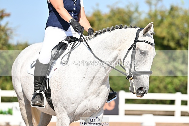 250816-104128-03175 - 099-Essie.BarkerBloody.Nora