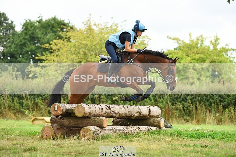 230817-130442-01971 - Kay's 1st Group - XC