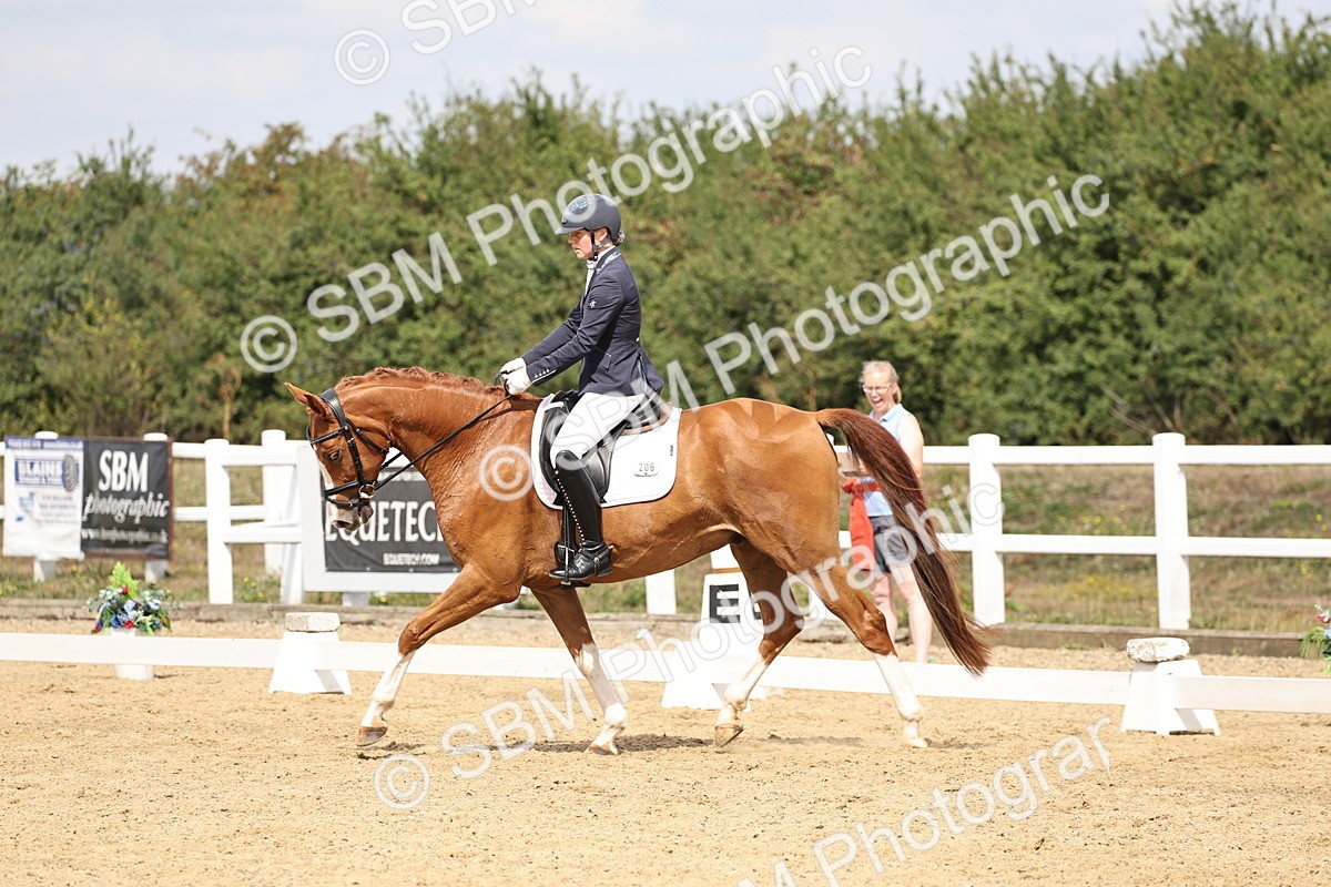 SBM_018322 - Class 16 - Novice 5 - 11.12-12.01