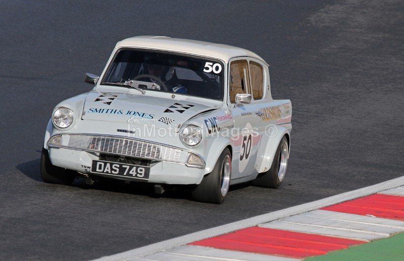  - Old Skool fords @Brands Hatch