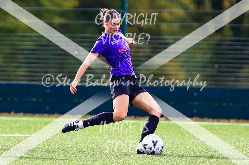 1DX30856 - 2025-10-05 FC Abbey Meads Ladies V Purton  Kingsdown FC Ladies