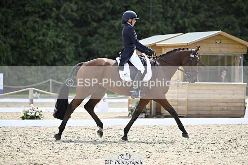 000101-191320-03883 - 425-HUMBLE_GLORY-Sophia_Hill