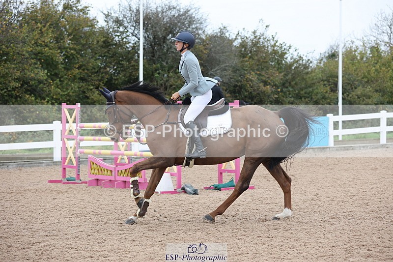 241101A-133237-02135 - FRI Cls 6 Foxhunter and 1.20m Open