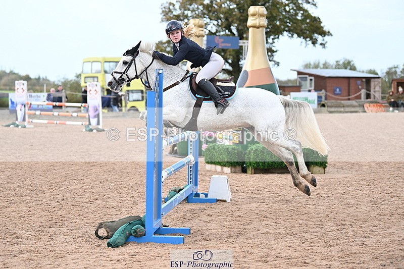 231029A-135347-03619 - Springboard 128cm & 138cm