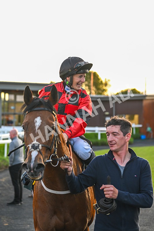 300525-Race 6-Glory Hyde-8054 - Race 6