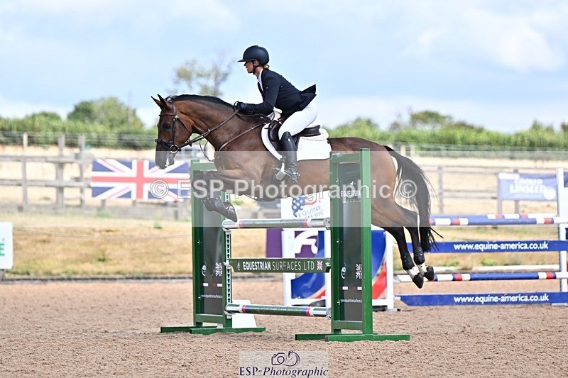 260819-143302-01131 - Cls 6 Foxhunter and 1.20m