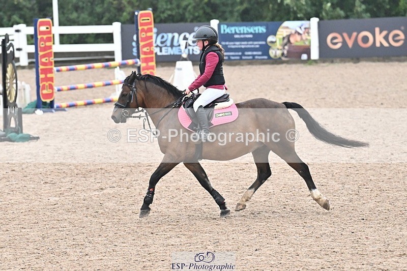 250920-142913-01706 - Cls 32 Stepping Stones