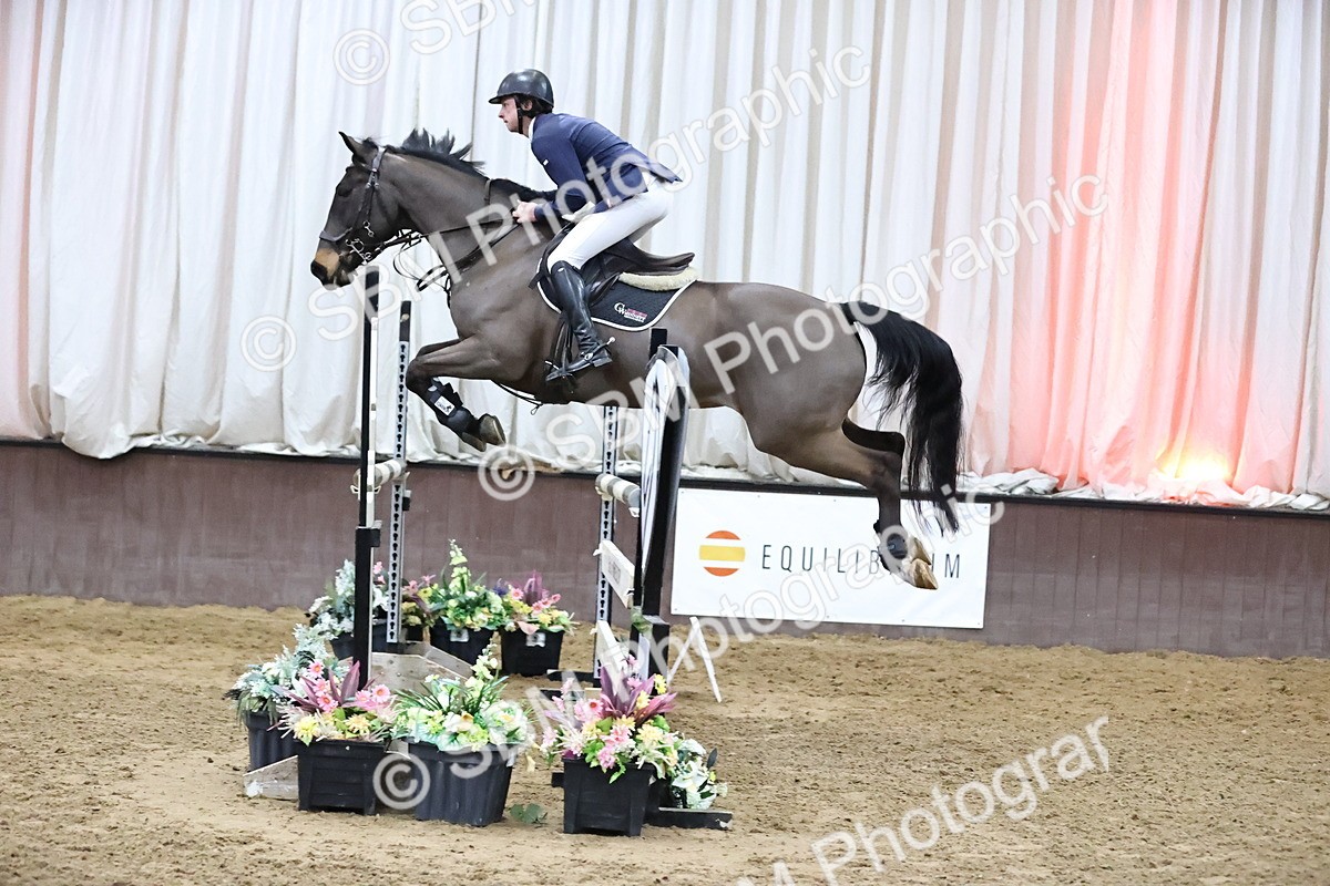 SBM_010249 - Class 25 - Equestrian Senior Foxhunter 1.20m