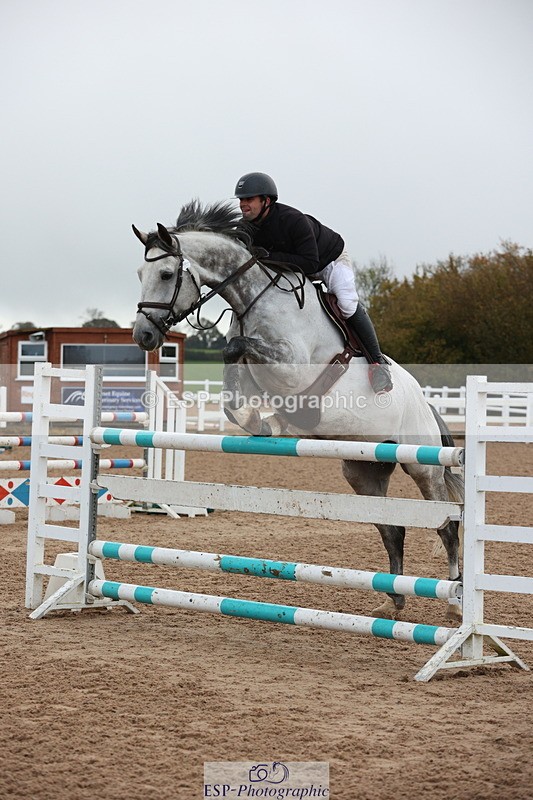 231112A-142904-04833 - Cls 21 Foxhunter & 1.20m Open