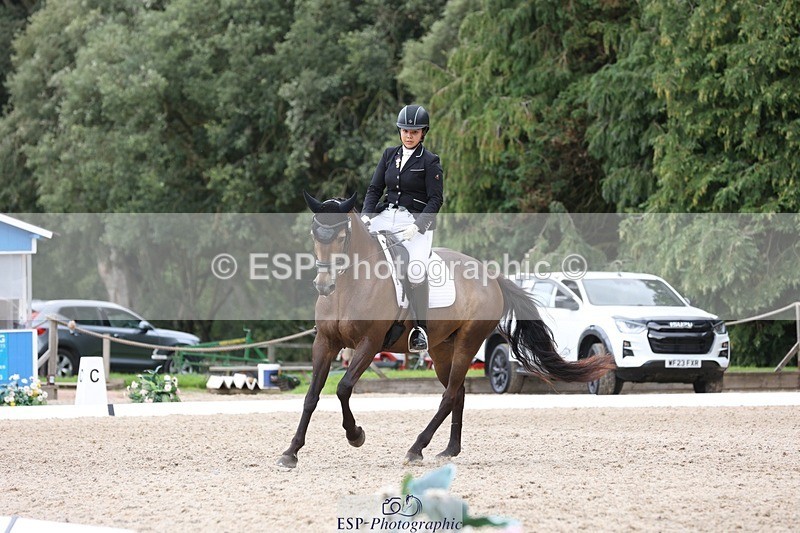 230812-143644-04454 - Cls 5 Novice Bronze 13.40 to 14.45 break