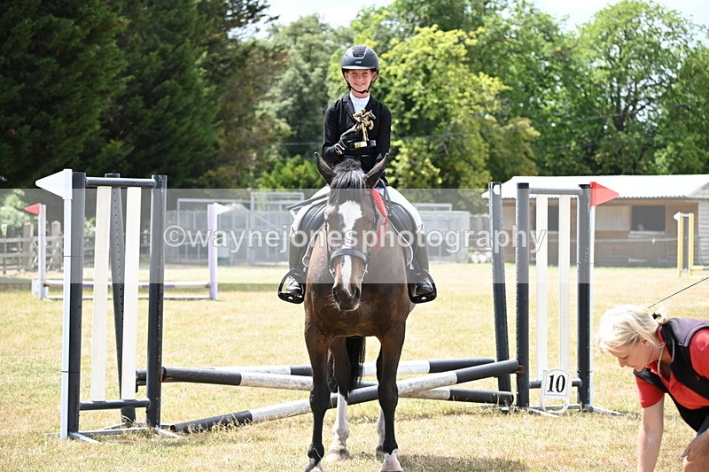 WJ6_5540 - Class 12 Minimus Jumping 45cm