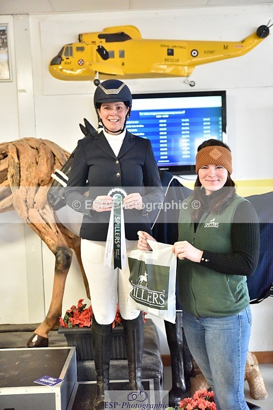 250214-130746-00345 - Freestyle Medium Silver Presentation