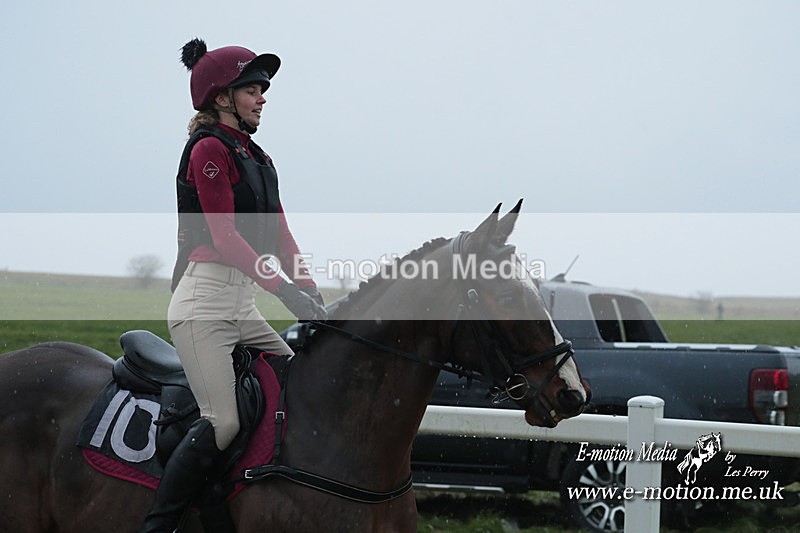 PtP 101223 21 - New Forest Hounds PtP Larkhill 10/12/23
