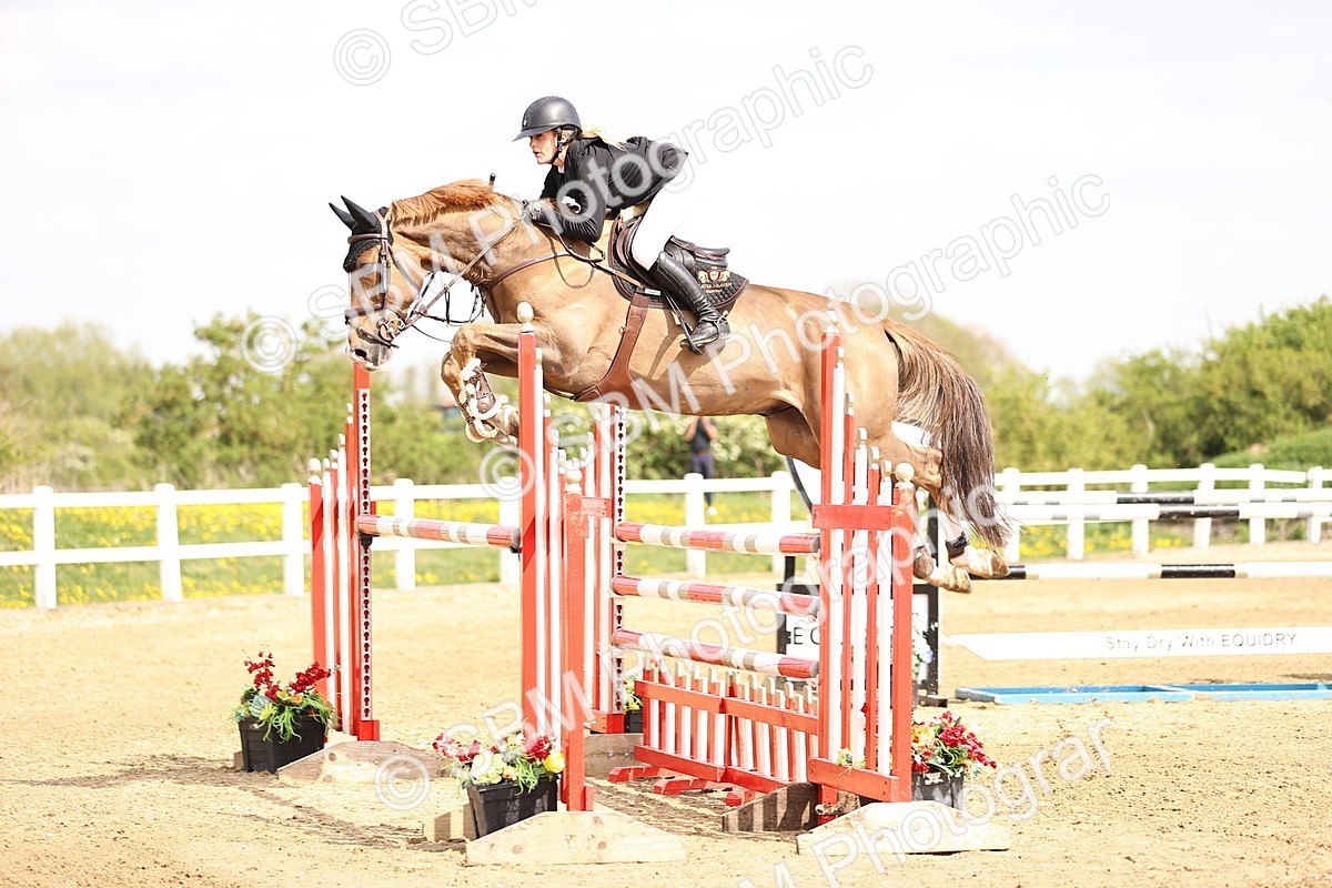  - Class 13 - Senior Foxhunter - 1.20m