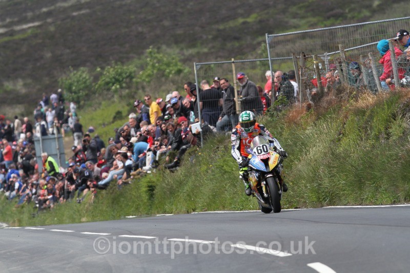 Peter Hickman* BMW / Ice Valley by Motorsave Trade - Pokerstars Senior TT