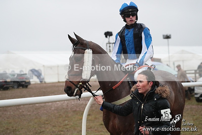 PtP 260125 1053 - Cocklebarrow Point-to-Point racing with the Heythrop Hunt 26/01/25