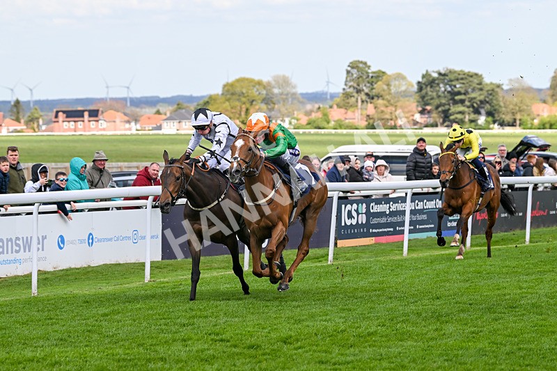 160425-Race 4-Wilhelmina-3077 - Race 4