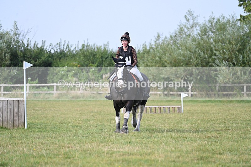 WJ7_5450 - 40cm XC Time 10:05 to 10:36