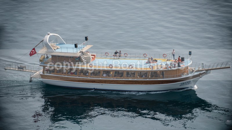  - 230512 TURKISH TOUR VESSEL -