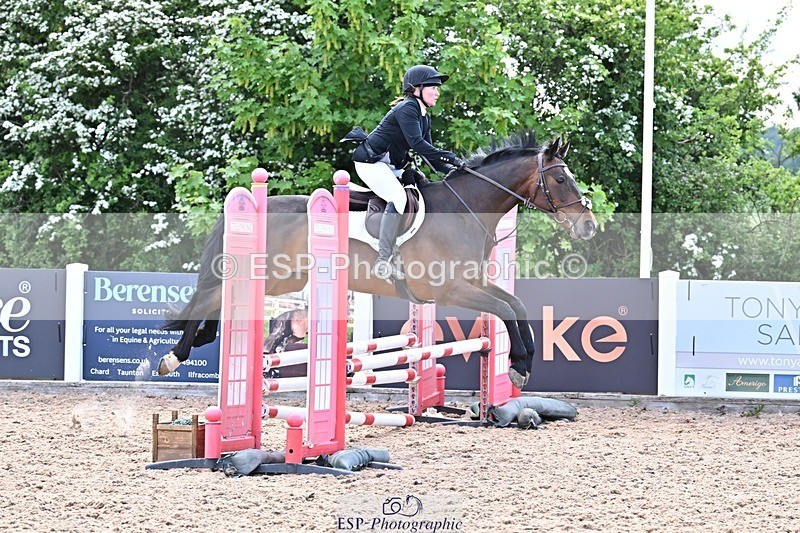 260512-164321-00186 - 70cm Classes