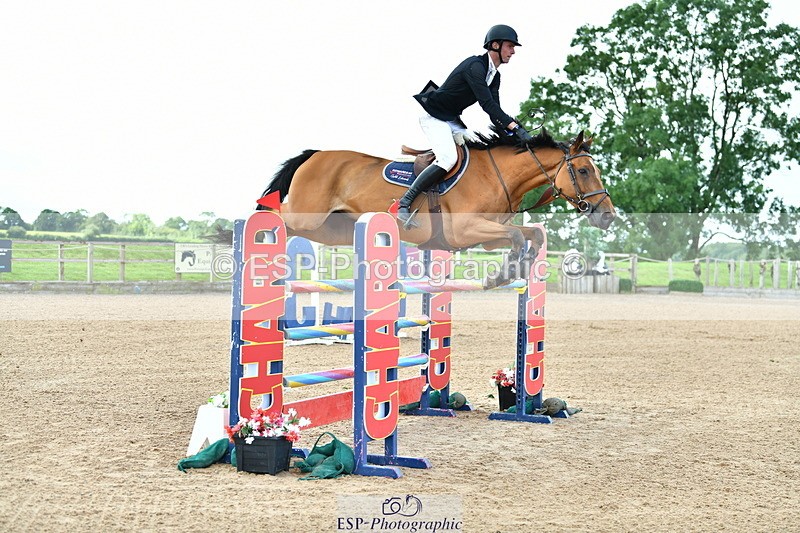 230723A-095225-10686 - Cls 4, 2 Star Small 1.30m