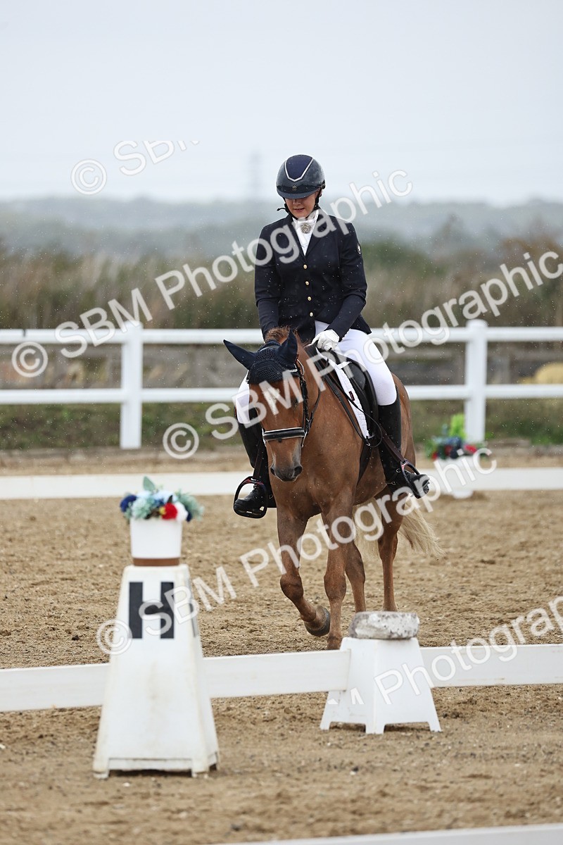 SBM_004328 - Class 8 - Novice 3 Champs