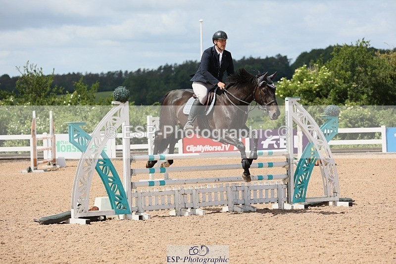 250528-121954-00643 - Cls 3 Snr 1.05m Open