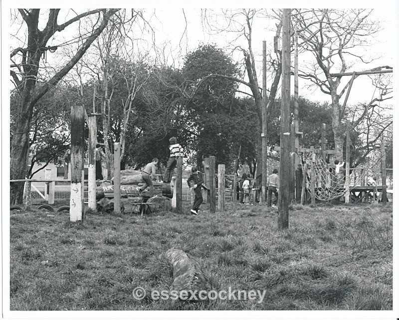  - Victoria Park Bethnal Green  1979~1980