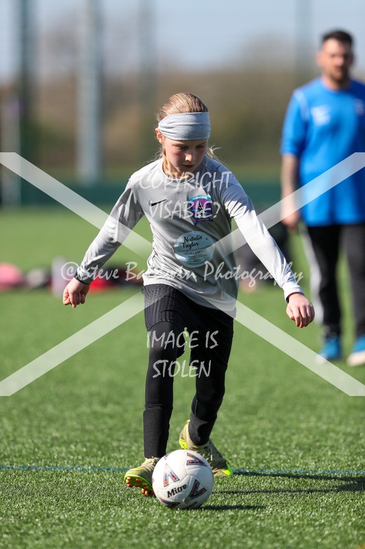 1DX20383 - 2026-03-21 FC Abbey Meads U9 Purple Girls V Stratton Juniors FC U9 Pheonix Girls