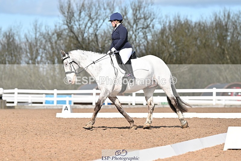 240324A-124357-02357 - Novice 28, 12.15 to 13.00