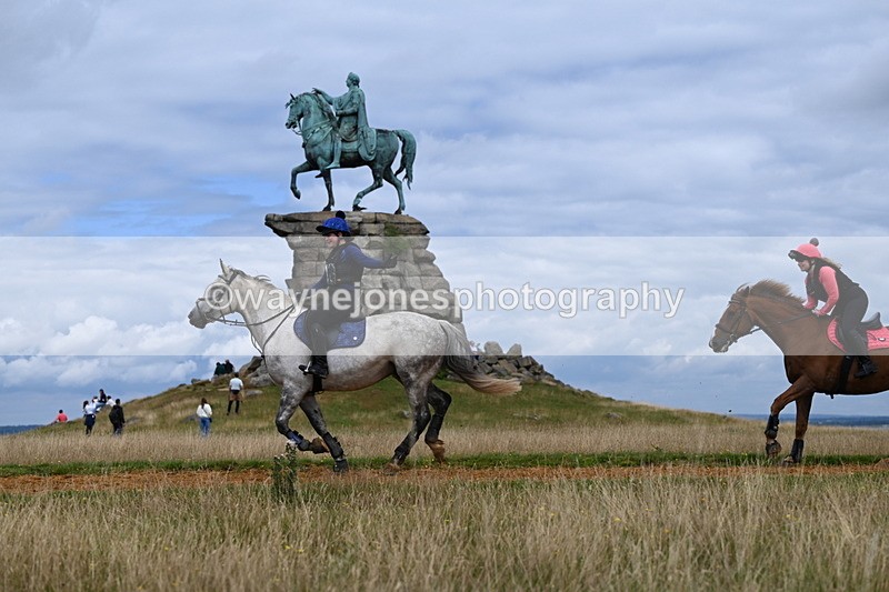 DSC_6780 - Time at Statue 12:45 to 13:15