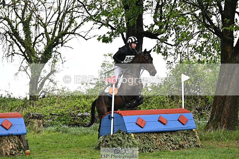 250418-133315-04237 - 253-Rupert.Batting-PICKAPOCKETORTWO