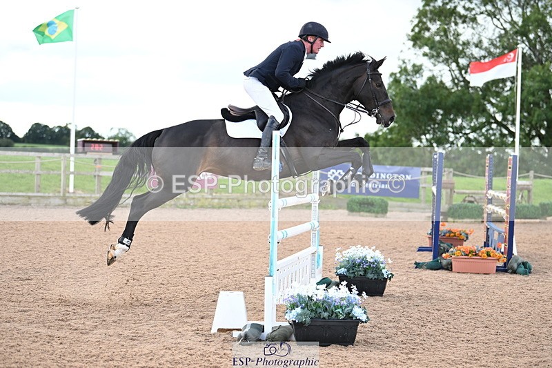 240912A-122556-01465 - Cls 3 Snr Foxhunter