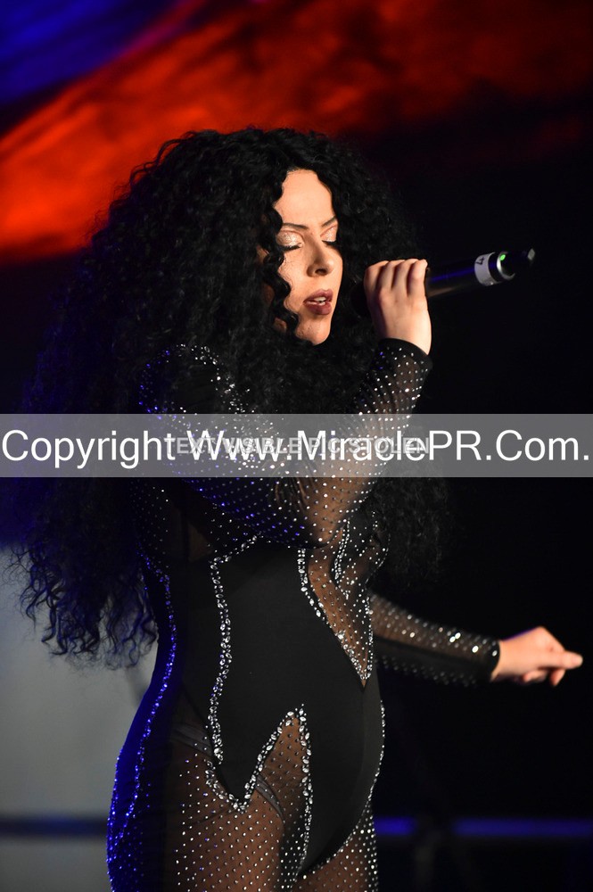 SH4_6456 - The Cher Experience
