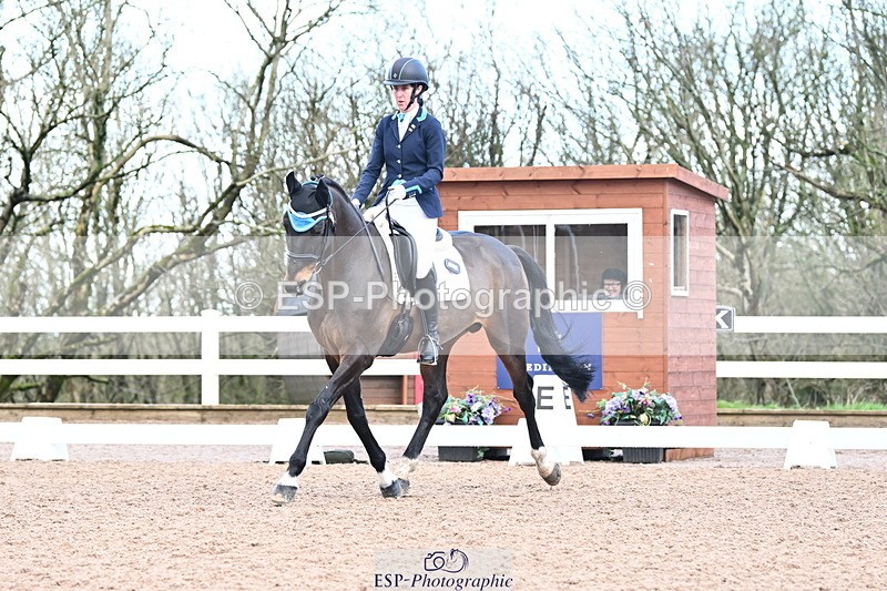 240218A-105428-05733 - 232-Alys.Matravers-VORVASHILL.VERTIGO