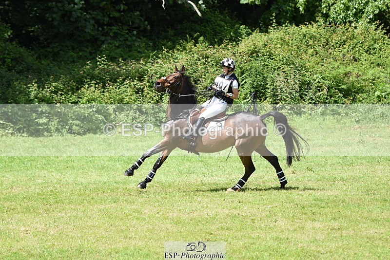 230528-112352-16185 - 407-KING_OF_THE_SWINGERS-Louise_Bradley-XC