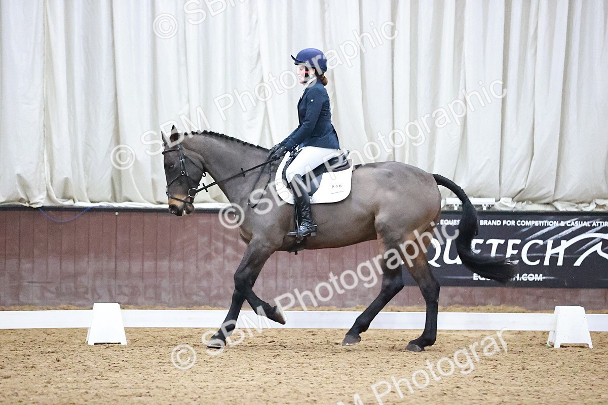 SBM_001738 - Class 9 - Novice 4