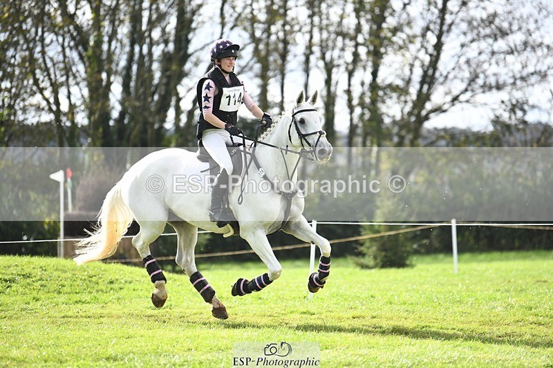 231020-140321-09644 - 114-LATINA'S.TWINKELING-Pippa.Haslam-XC