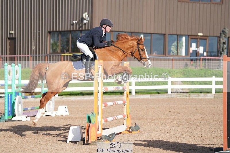 251108-130951-02660 - Cls 13 Foxhunter and 1.20m Open