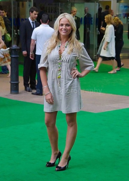 Stephanie_Macintosh 1 - RED CARPET