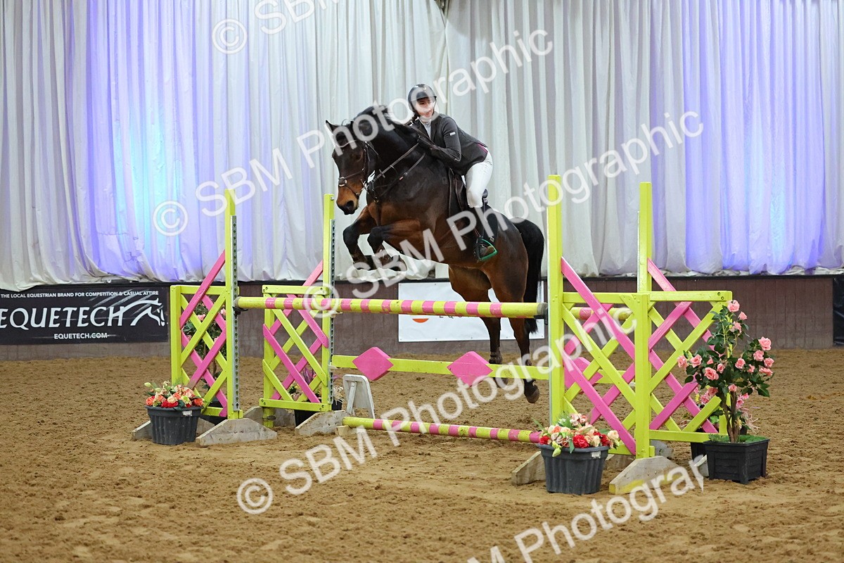 SBM_006810 - Class 26 - Senior Newcomers 1.10m