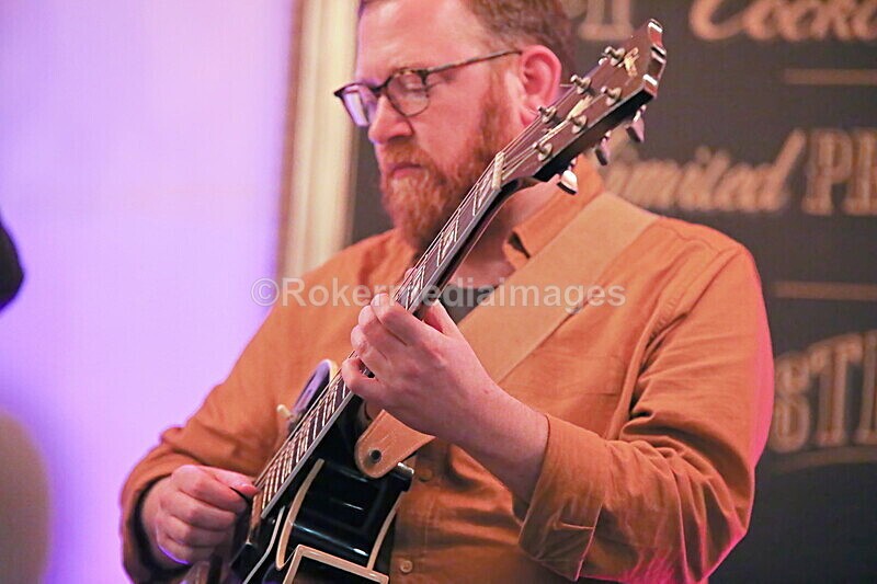 ROD-16 - Rod Kelly Trio