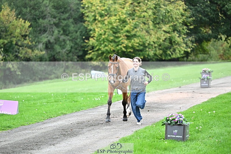 251022A-160346-00663 - A-005-Safia.Woodward