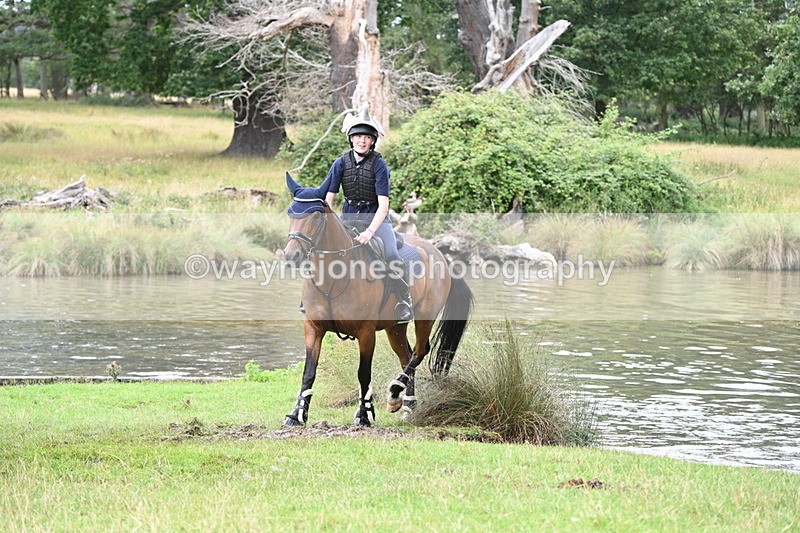 WJ7_2607 - Time at Water 11:37 to 12:13