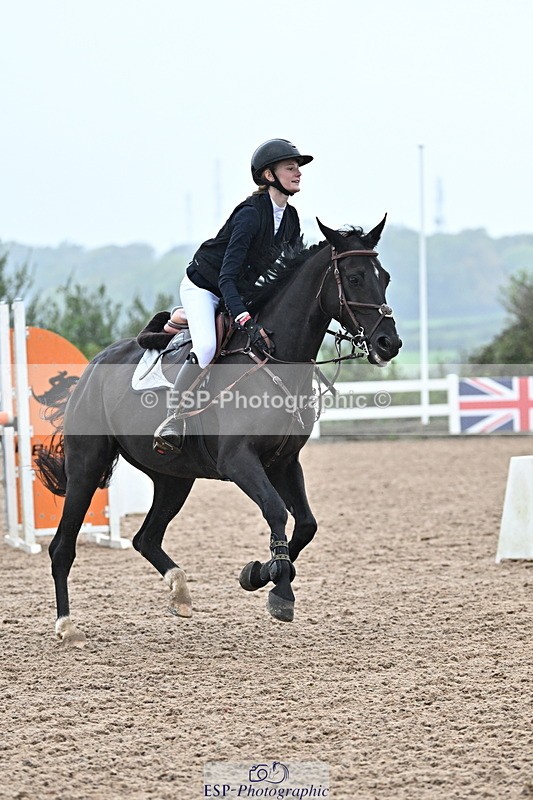 240925A-123244-00573 - Cls 3 Snr 1.05m Open