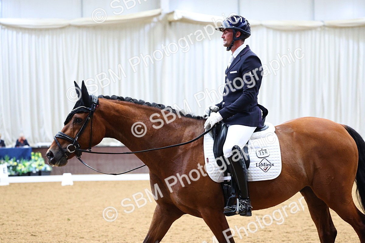 SBM_006653 - Class 5 - novice 6 - 12.04-13.07