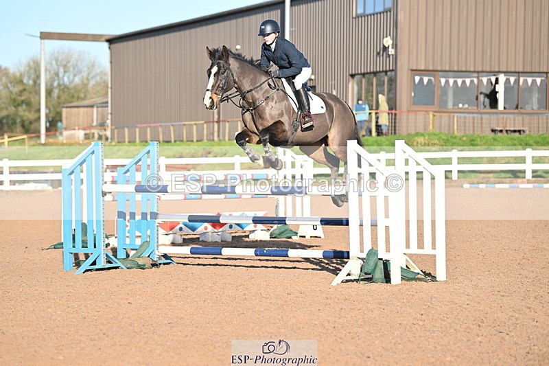 231210A-130931-02496 - Cls 20 Newcomers & 1.10m Open