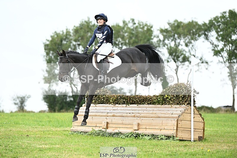 240831A-144005-04700 - 220-Xanthe.Baylis-TULLIBARDS.HERSELF