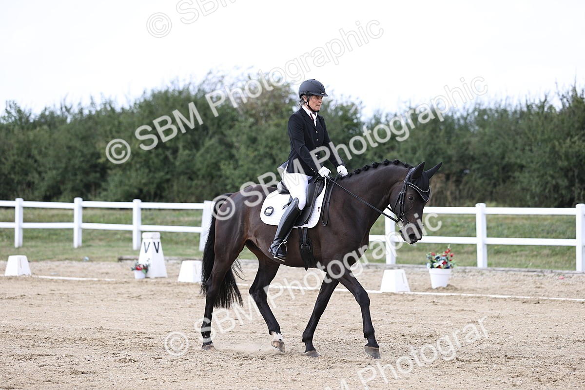 SBM_017933 - Class 14 - Novice 23 - 15.16-16.19